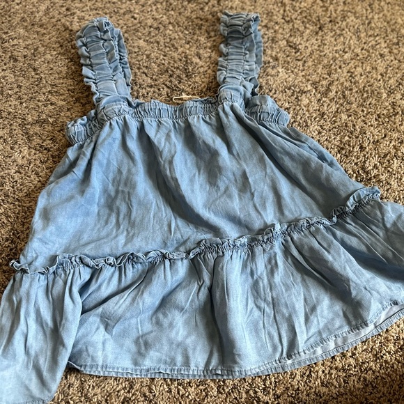 NWT DENIM TOP. SIZE S - Picture 6 of 6